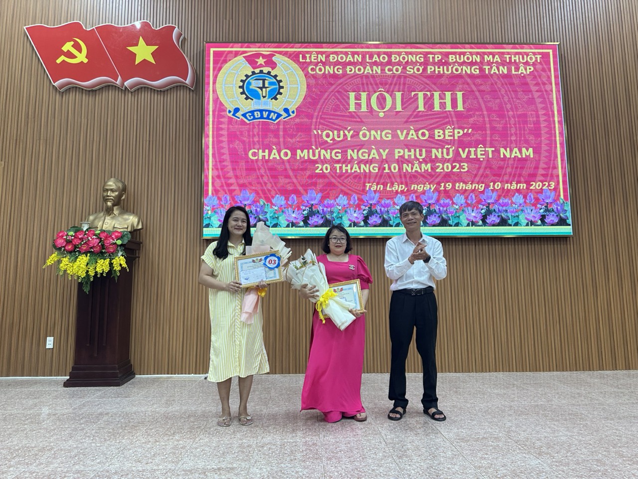 Trao giải 1